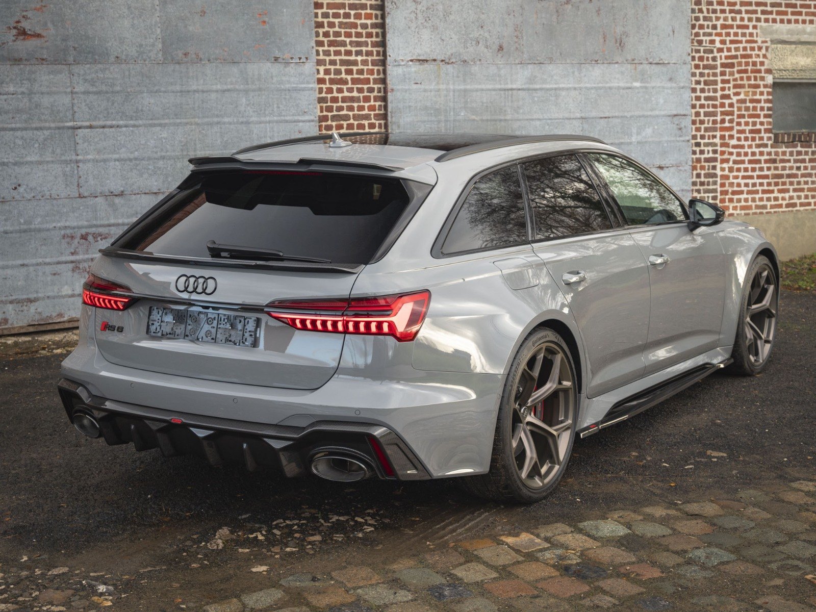 Audi RS6 Avant Performance 5