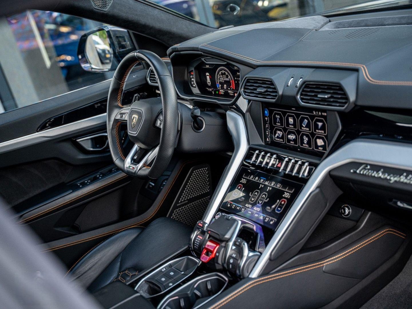 Lamborghini Urus 7