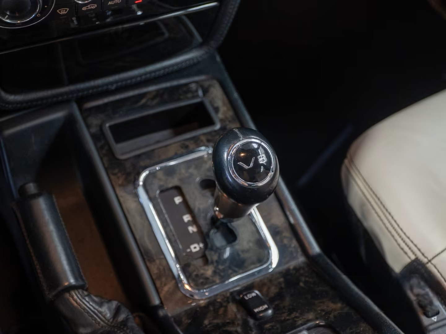 Mercedes-Benz G 500 10