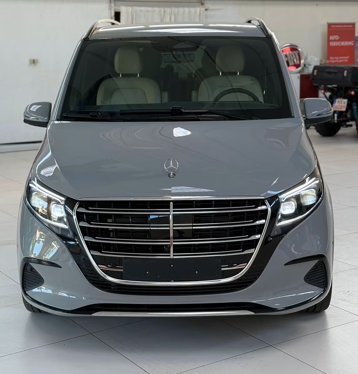 Mercedes-Benz V 300 2