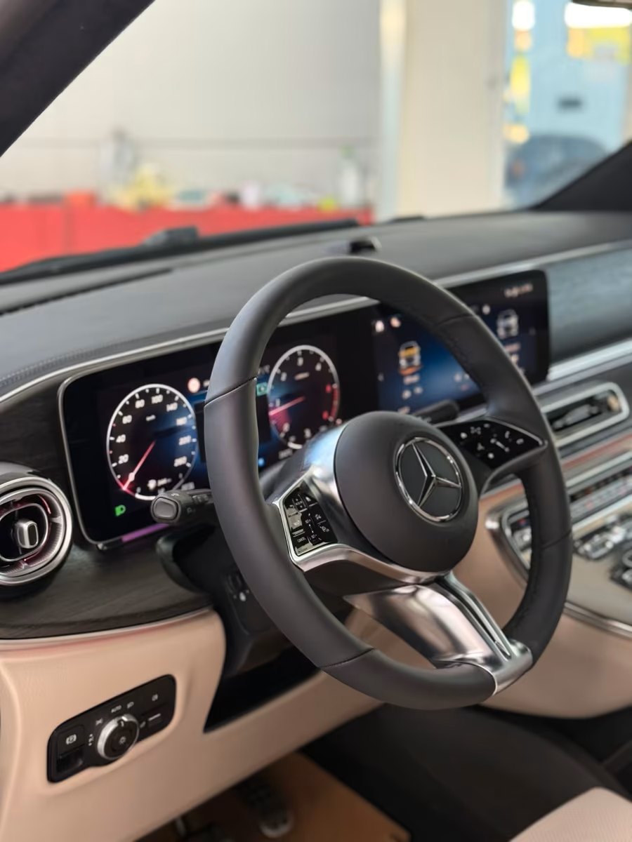 Mercedes-Benz V 300 8