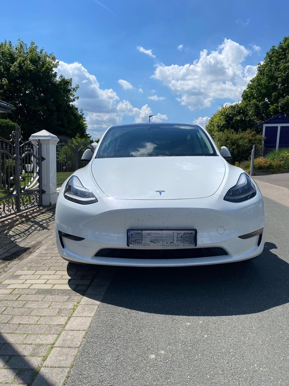 Tesla Model Y Performance Dual 2